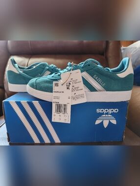 adidas Gazelle W Teal Suede Low-Top Sneakers